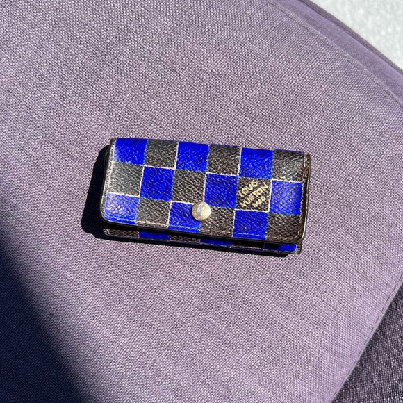 Louis Vuitton Damier Multicles 4 Ring Key Case - Picture 2 of 9